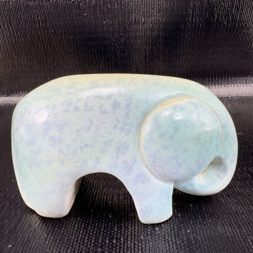 Mid Century Hand‎ Made Pottery Stoneware Elephant Artist Signed Figurine Vintage